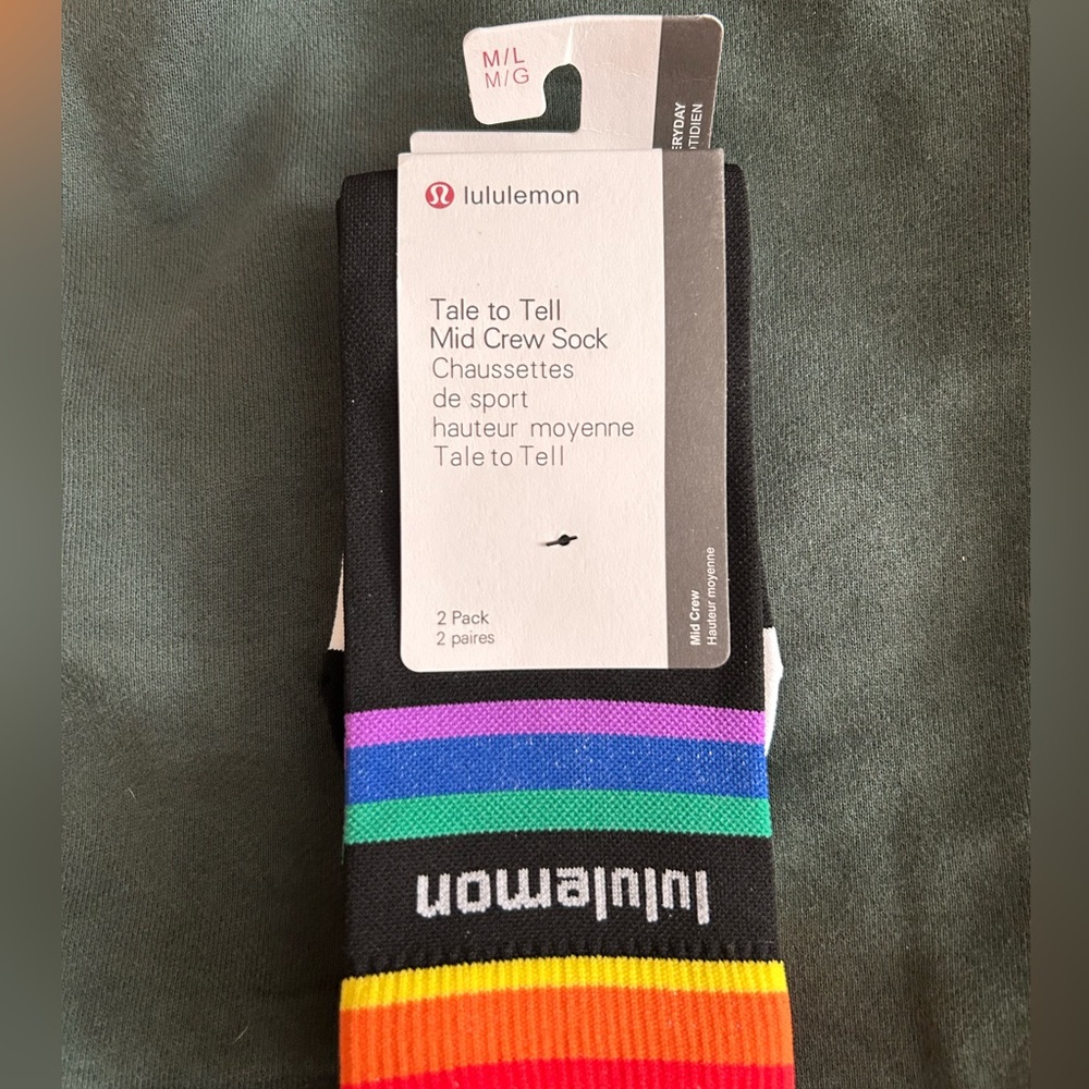 2 pairs of rainbow Lululemonid crew socks m/l